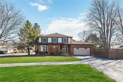 1673 BARRINGTON Street, Orleans - Convent Glen and Area, ON K1C 4W9