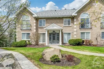 111 ROBSON Court 1A, Kanata, ON K2K 2W1