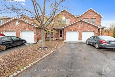 126 SOUTHPORT Drive, Hunt Club - South Keys and Area, ON K1T 3P5
