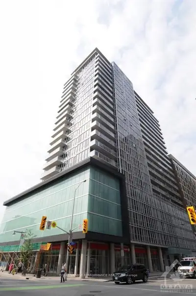 324 LAURIER Avenue W 2108, Ottawa Centre, ON K1P 0A4