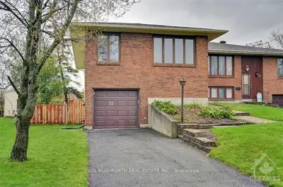 52 ELVASTON Avenue, South of Baseline to Knoxdale, ON K2G 3X9