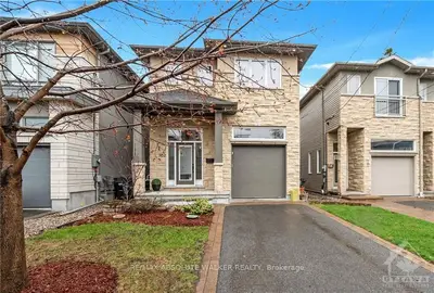 362 WHITBY Avenue, Carlingwood - Westboro and Area, ON K2A 0B3