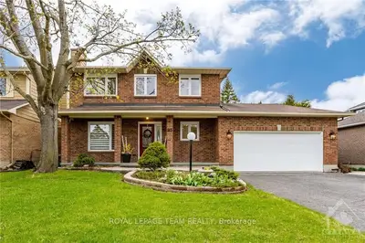 85 BEECHFERN Drive, Stittsville - Munster - Richmond, ON K2S 1E3