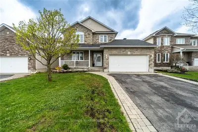 15 REMBRANDT Drive, Russell, ON K0A 1W0