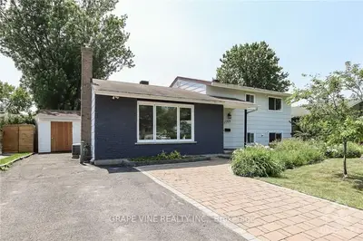 2165 MONSON Crescent, Beacon Hill North - South and Area, ON K1J 6A7