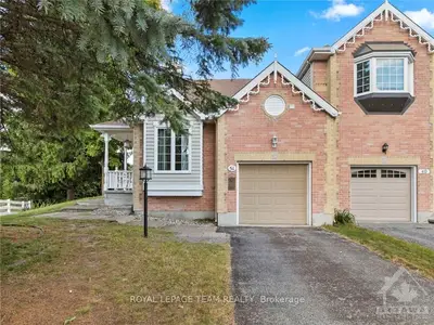 51 CROSSING BRIDGE Court, Stittsville - Munster - Richmond, ON K2S 1S2