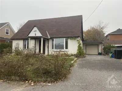 623 ROOSEVELT Avenue, Carlingwood - Westboro and Area, ON K2A 2A4