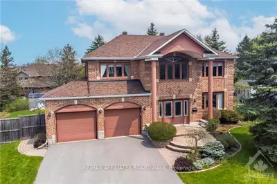 3 OAKFERN Crescent, Stittsville - Munster - Richmond, ON K2S 1E5