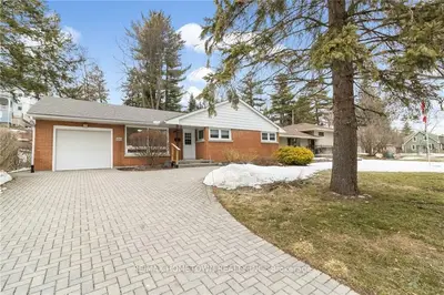 100 HARTLEY Street, Brockville, ON K6V 3N6