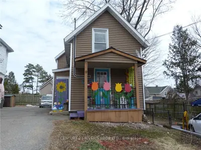 9 ANN Street, Brockville, ON K6V 5L3