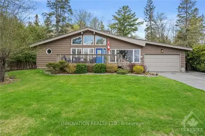 3055 BARLOW Crescent, Constance Bay - Dunrobin - Kilmaurs - Woodlawn, ON K0A 1T0