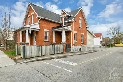 255 MARIER Avenue, Vanier and Kingsview Park, ON K1L 5P9