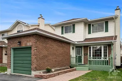 363 OAKLAWN Crescent, Orleans - Cumberland and Area, ON K4A 3J4