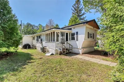 72 VANIER Road, Bells Corners and South to Fallowfield, ON K2H 7P5