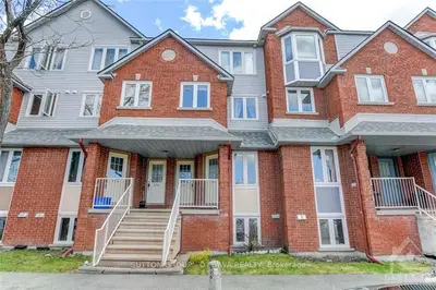 450 BRISTON, Hunt Club - South Keys and Area, ON K1G 5R4
