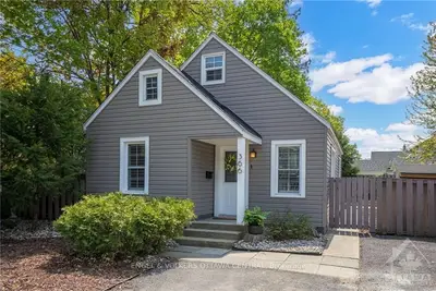 366 RAVENHILL Avenue E, Carlingwood - Westboro and Area, ON K2A 0J4