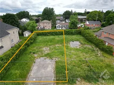 103 Fieldrow Street, Meadowlands - Crestview and Area, ON K2G 2Y8