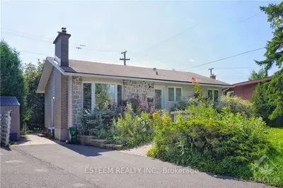 2206 URBANDALE Drive, Elmvale Acres and Area, ON K1G 3G4