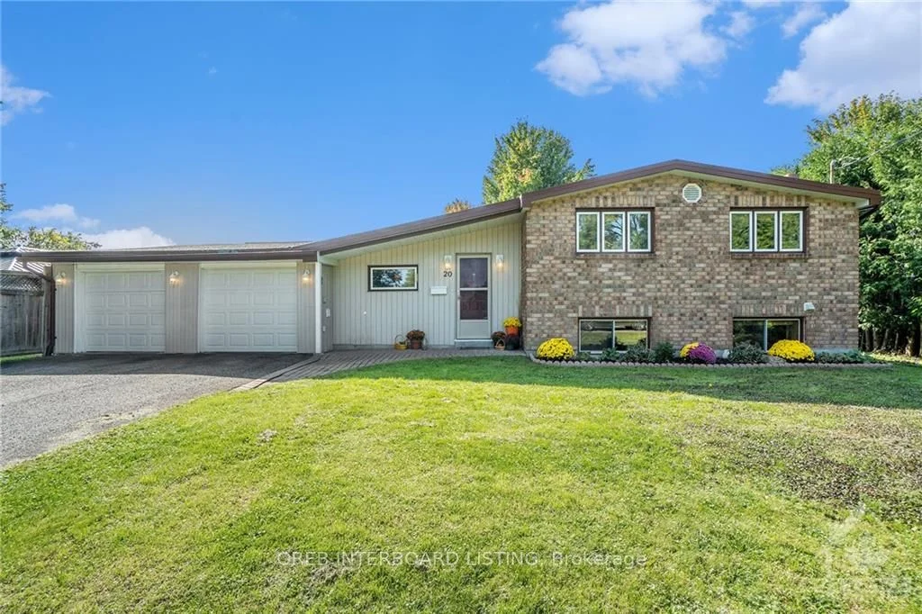 20 DORIS Avenue, Blossom Park - Airport and Area, ON K1T 3W8