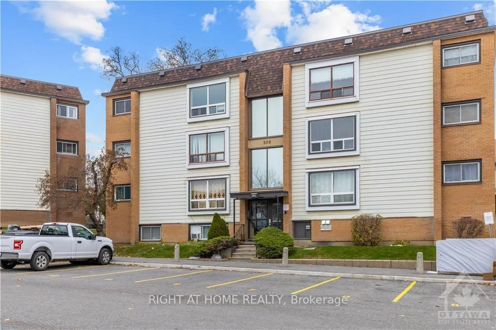 900 ELMSMERE Road 10, Beacon Hill North - South and Area, ON K1J 7T7