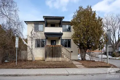 25 QUEEN MARY Street, Overbrook - Castleheights and Area, ON K1K 1Y1