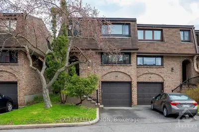 2 BERTONA Street 14, South of Baseline to Knoxdale, ON K2G 0W2