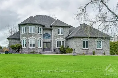4785 WHISPERING WILLOW Drive, Orleans - Cumberland and Area, ON K4B 0K7