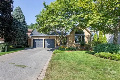1647 Country Walk Drive, Orleans - Convent Glen And Area, On K1c 8e2
