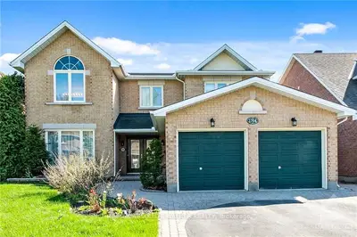 1704 COUNTRY WALK Drive, Orleans - Convent Glen and Area, ON K1C 8C9
