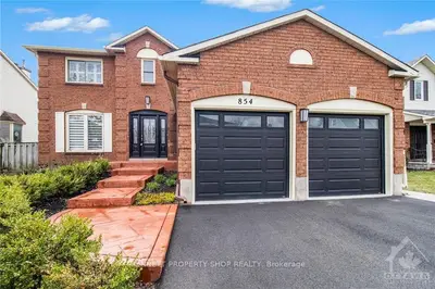 854 AARON Avenue, McKellar Heights - Glabar Park and Area, ON K2A 4A8