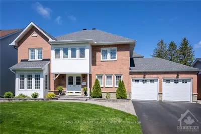 15 BIRDSTONE Avenue, Stittsville - Munster - Richmond, ON K2S 1G8