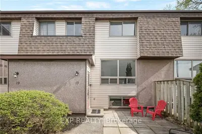 2640 DRAPER Avenue 17, Parkway Park - Queensway Terrace S and Area, ON K2H 8V3