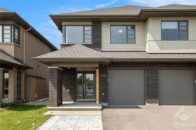 1022 Lunar Glow Crescent, Blossom Park - Airport And Area, On K4m 0j9