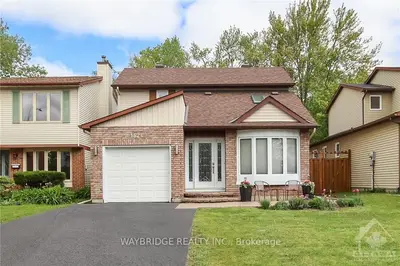 1524 RIDGEBROOK Drive, Cyrville - Carson Grove - Pineview, ON K1B 5G5