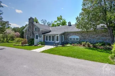 4748 SALEM Road, Rideau Lakes, ON K0G 1X0