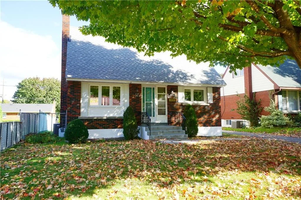 2033 CORRY Street, Elmvale Acres and Area, ON K1G 2M4