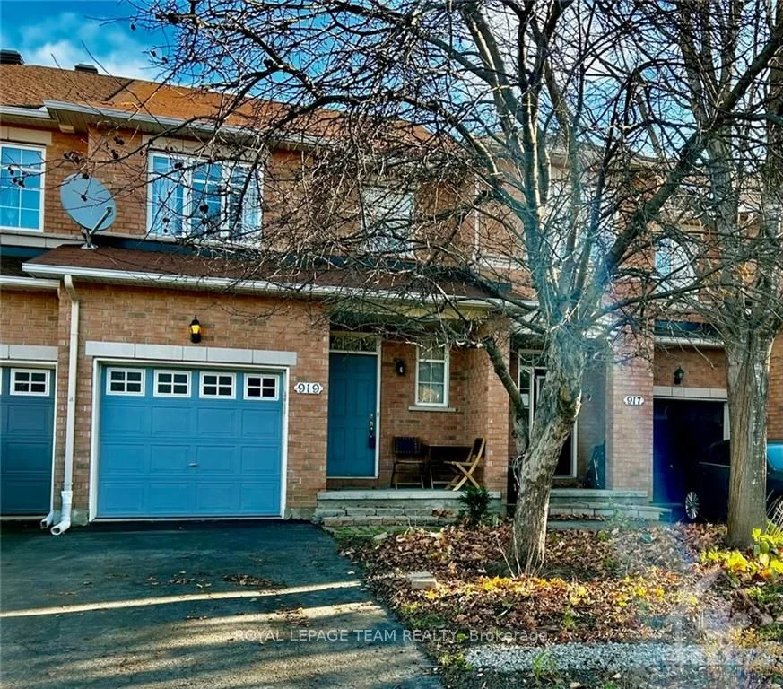 919 SCHOONER Crescent, Blossom Park - Airport and Area, ON K1V 1Y3