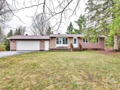 1725 County Road 20 Road, North Grenville, On K0g 1t0