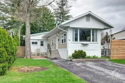34 BRADLEY GREEN Court, Stittsville - Munster - Richmond, ON K2S 1B7