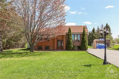 1 LE BARON Street, Russell, ON K0A 2M0