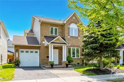 612 AQUAVIEW Drive, Orleans - Cumberland and Area, ON K4A 4W1