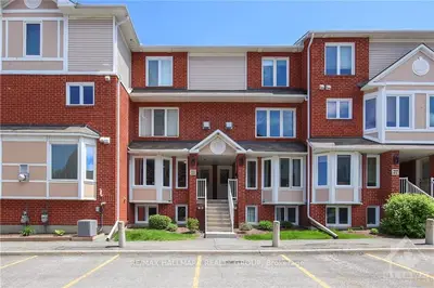 1605 LOCKSLEY Lane, Beacon Hill North - South and Area, ON K1J 1B6