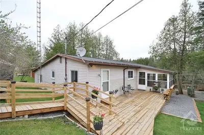 100 SNEDDEN FARM Road, Mississippi Mills, ON K0A 2X0