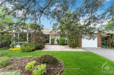 2424 OGILVIE Road, Beacon Hill North - South and Area, ON K1J 7N5