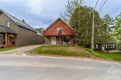 30 FINDLAY Street, McNab/Braeside, ON K0A 1G0