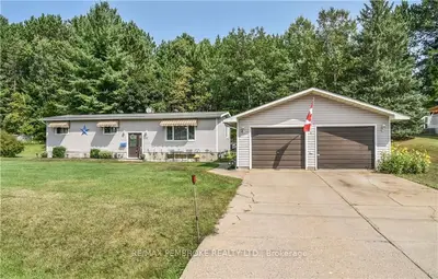 668 BIRCH Street, Petawawa, ON K8A 7K6