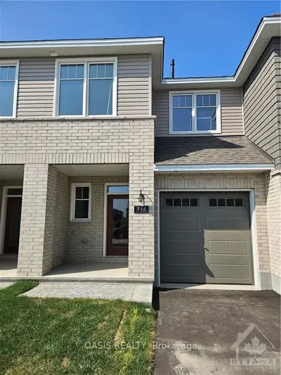 711 Maverick Crescent, Stittsville - Munster - Richmond, On K2s 2x1