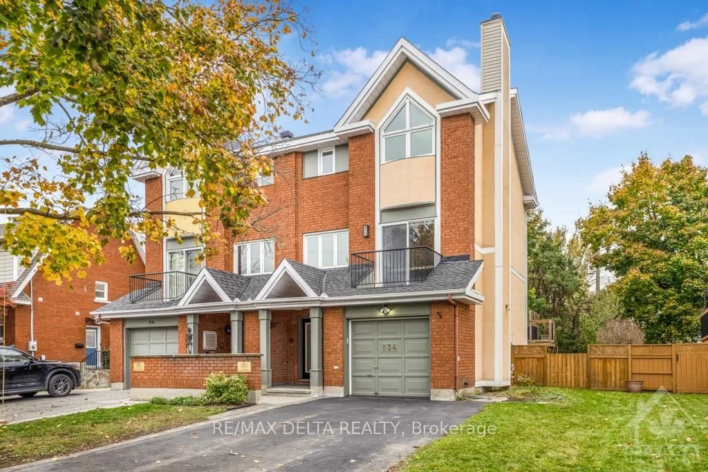 834 RIDDELL Avenue N, McKellar Heights - Glabar Park and Area, ON K2A 2V9