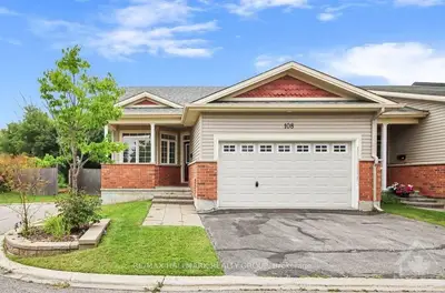 108 Villageview, Carp - Huntley Ward, On K0a 1l0