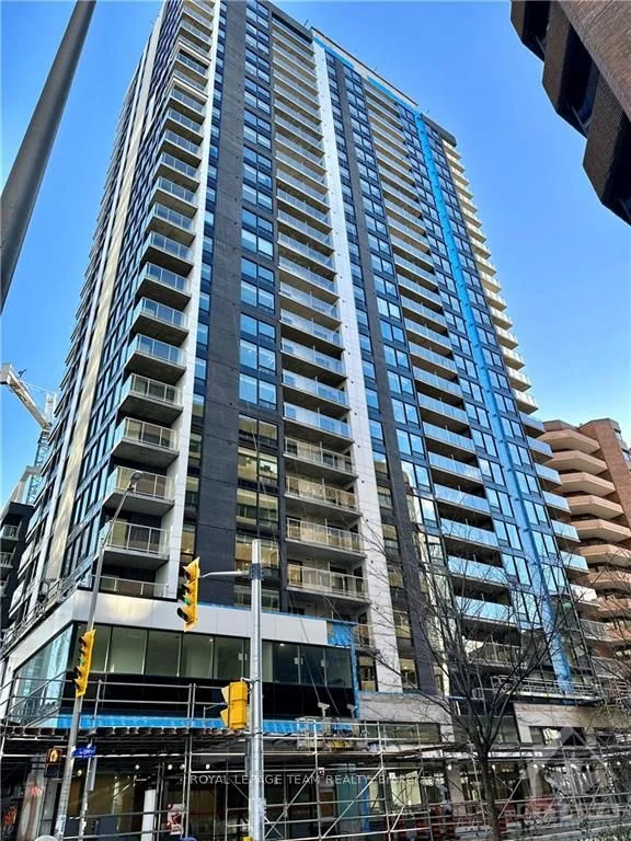 340 QUEEN Street 1802, Ottawa Centre, ON K1R 0G1